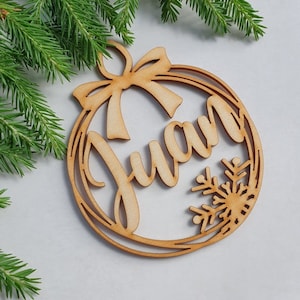 CHRISTMAS snowflake custom snowflake wood Christmas baubles personalized ornament laser cut names CHRISTMAS custom gift tags with name