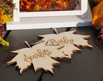 Maple leaves Place cards Thanksgiving place cards Laser Cut leaves wooden maple leafs place cards Thanksgiving table decoration Thanksgiving
