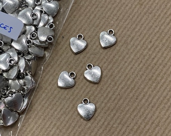 100 HEART charms, small metal alloy pendant - 100 pieces per bag