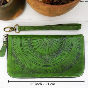 Mom gifts l Handcrafted leather wallet l Zip Around Wallet | Wristlet wallet  | Women's clutch