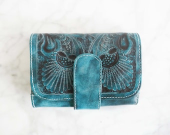 Small Handmade Leather Wallet • Gift for Women