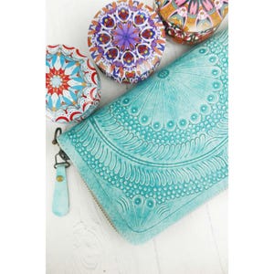 Monedero elegante: regalo ideal para mamá y accesorio de viaje