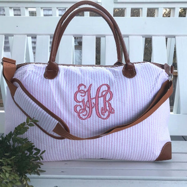 Cottage Weekender Bag, Seersucker Weekender, Monogrammed Bag, Overnight Bag, Travel Bag, Cary-On Bag, Bridesmaid Gift, Graduation Gift