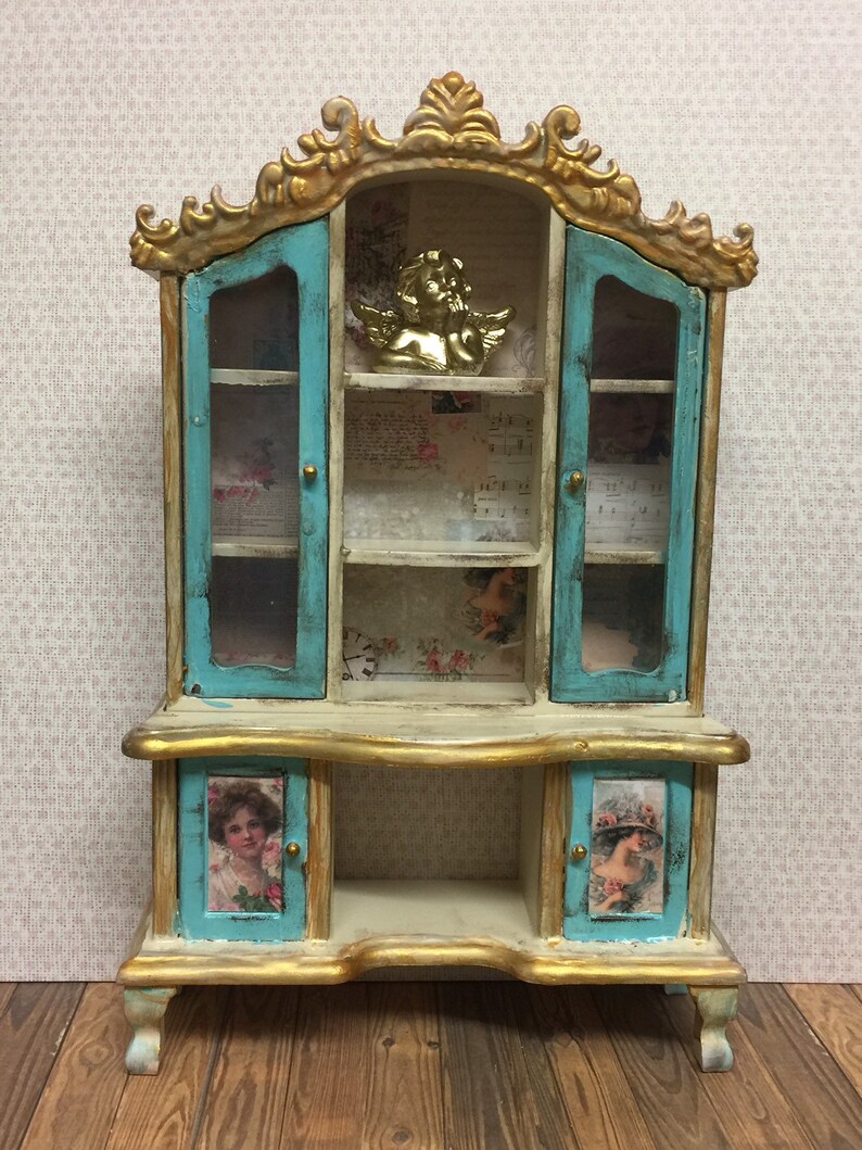 dolls house display cabinet