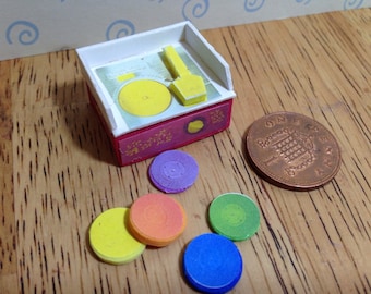 Hand made Dolls house Miniature replica vintage fisher price record player and 5 tiny records 1/12 scale