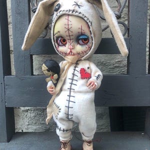 Handmade 2 piece cream fluffy &#39;voodoo/zombie&#39; bunny outfit, bunny hat and all in one body suit for 12” blythe dolls