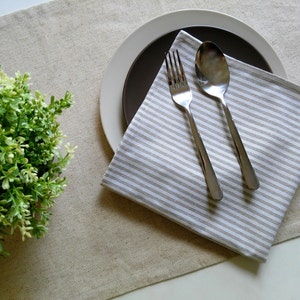 Large Linen Napkins, Cloth Napkins, Dinner Napkins, 18" x 18", set of 4.