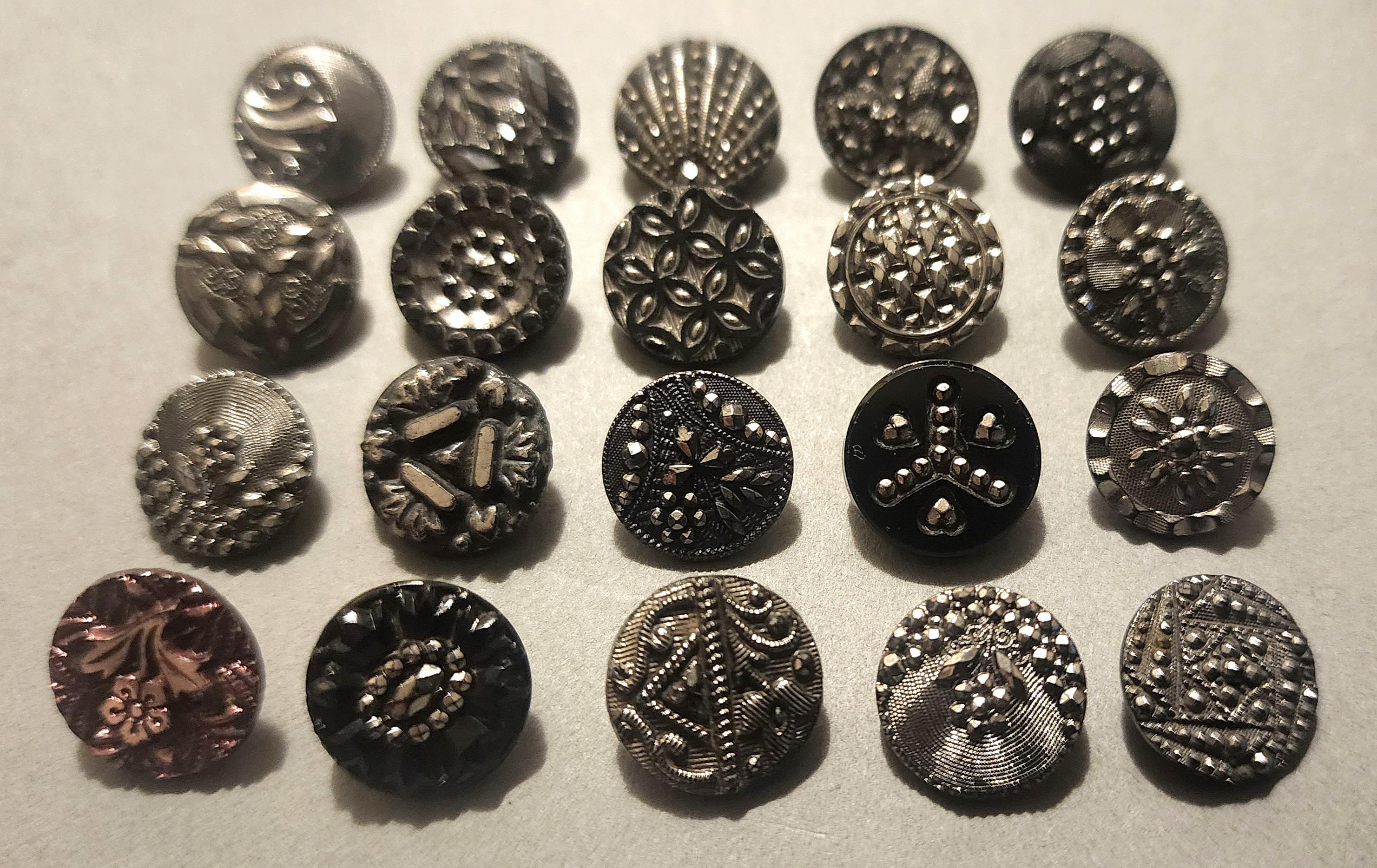 Lot 20 Small 0.5" Antique Black & Silver Luster Lacy Glass Charm String ...