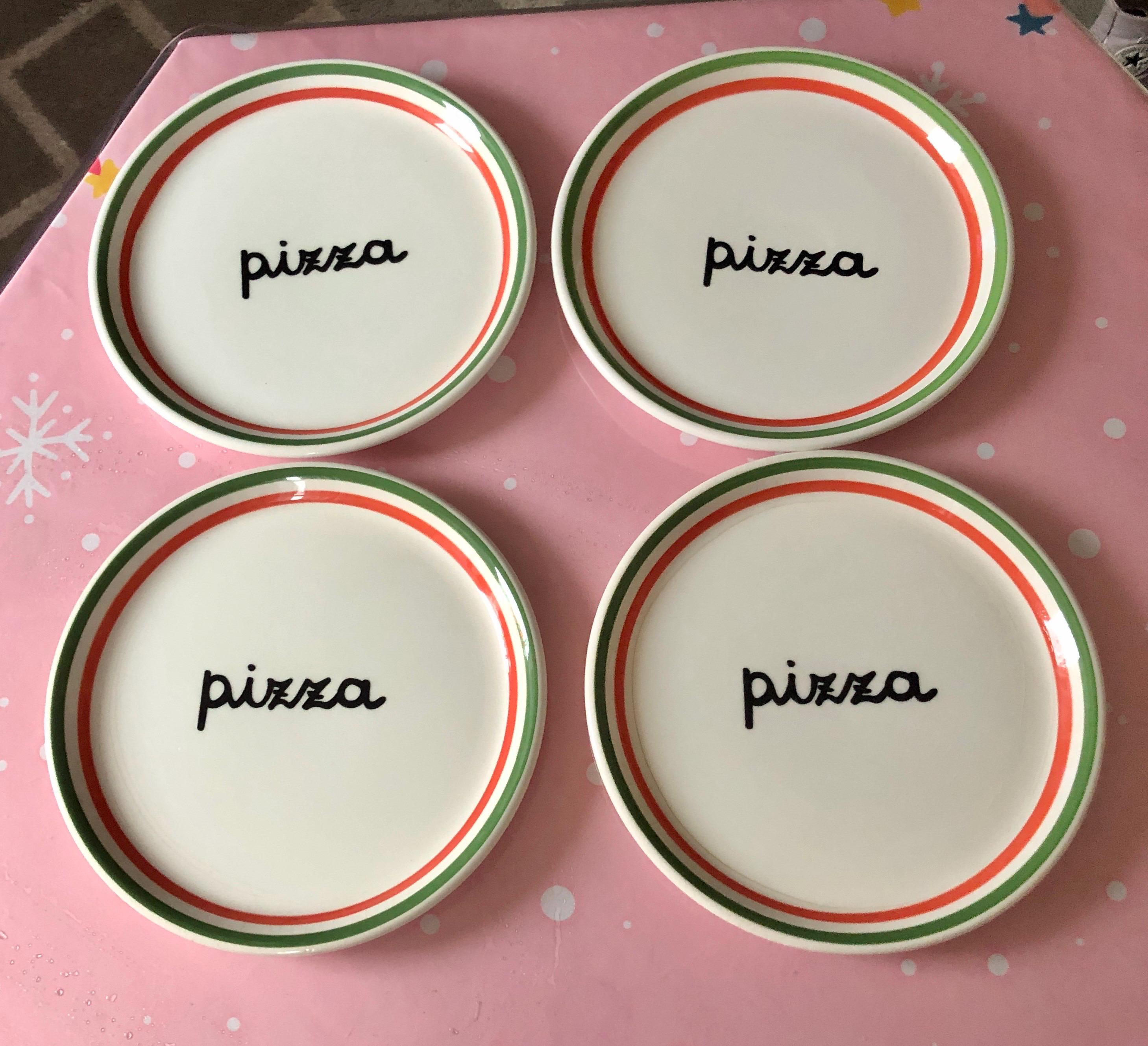 5 Pizza plates and 3 sizzling plates
