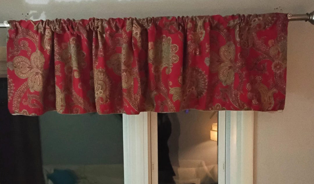 Chaps Window Ralph Lauren Chaps Red Paisley Juliette Pattern Window Valance Red and ...
