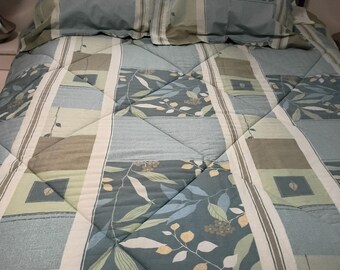 Juego de ropa de cama JCPenney de 12 piezas, edredón, juego de sábanas de 4 piezas, faldón de cama, fundas de almohada, 4 paneles de cortina de 63" Azul, verde Botánico Vintage