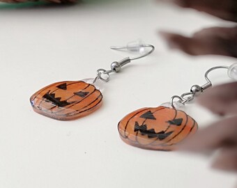 hypoallergenic handmade shrink plastic jewelry perfect for halloween Skull earrings