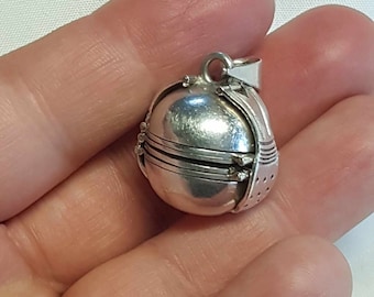 Vintage Silver 925 Ball Photo Pendant Mexico TM145  1960s