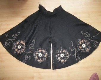 Vintage Felt Culotte Black  With Cutwork Embroidery Flowers Perfect for Spring Circa 1970's