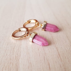 Mini quartz tip hoop earrings Jade rose