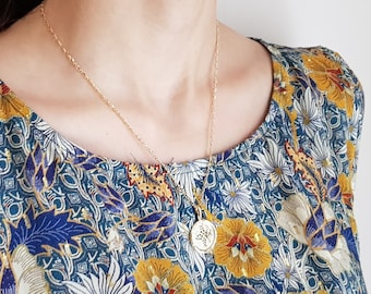 Runde durchbrochene Goldmedaillen-Halskette, handgefertigtes Schmuckgeschenk, originelles Geschenk für sie, Muttertag