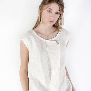 Linen top / Linen blouse / Natural linen blouse / Linen shirt / Loose linen blouse with button