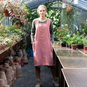 Wrap linen apron Charlotte, Linen pinafore apron, Linen apron with deep pockets image 3