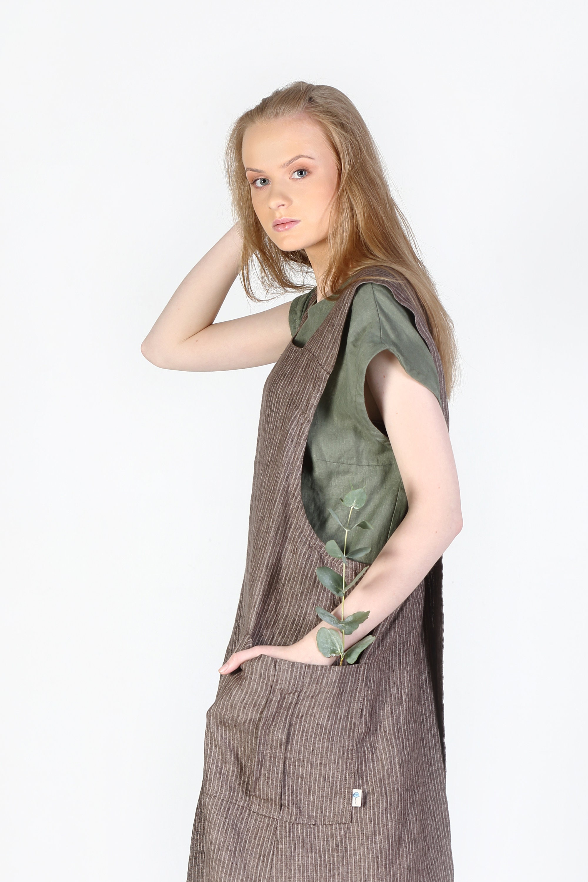 Women’s Vintage Inspired Corduroy Midi Pinafore Dress for Women 5717 Women’s Vintage Inspired Corduroy Midi Pinafore Dress for Women 5717