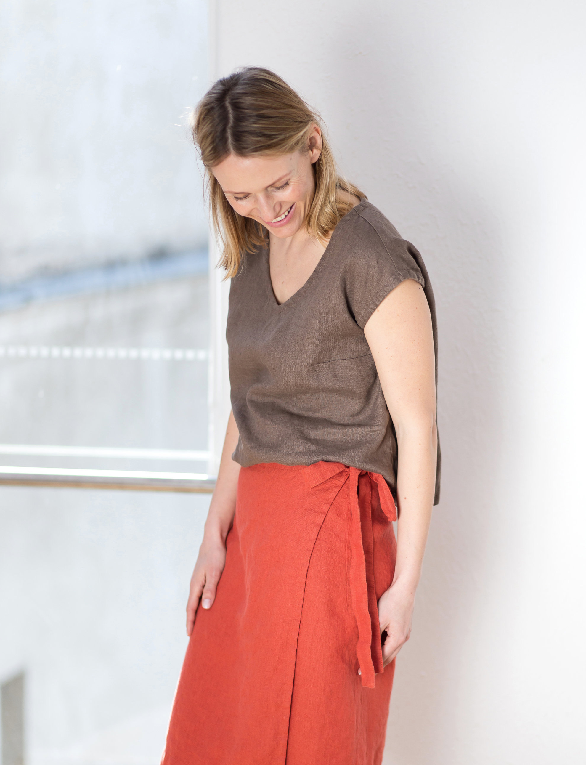 Rounded Overlap Linen Skirt