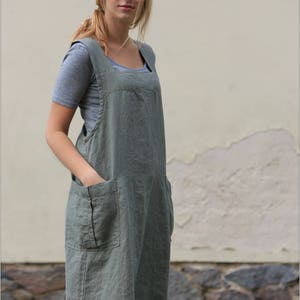 Cross-Back Linen Apron Charlotte / Linen pinafore apron image 2