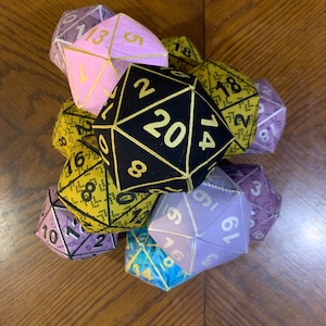 Tiny Gamer Pet Dice, Pawsome D20 Cat Toy or Dog Toy, Filled with Catnip and Squeaker, Unique Gift for Pet Lovers