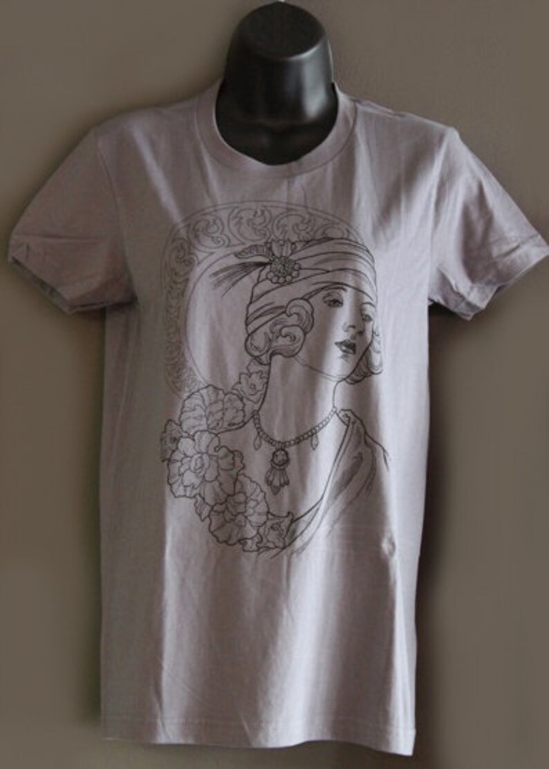Art Nouveau T-shirt - the Ink Lab - Etsy