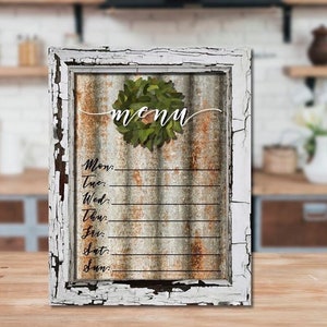 Dahey Menu Board for Kitchen Weekly Meal Planner Rustic Wood Board with  Clips, Farmhouse Signs Wall Decor, Chalkboard Display Fridge Decor, Brown,  Small