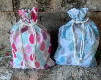 Drawstring bag with leaf design, choose your size