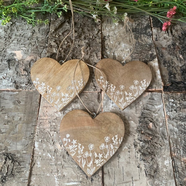 Mango Wood Floral hanging hearts