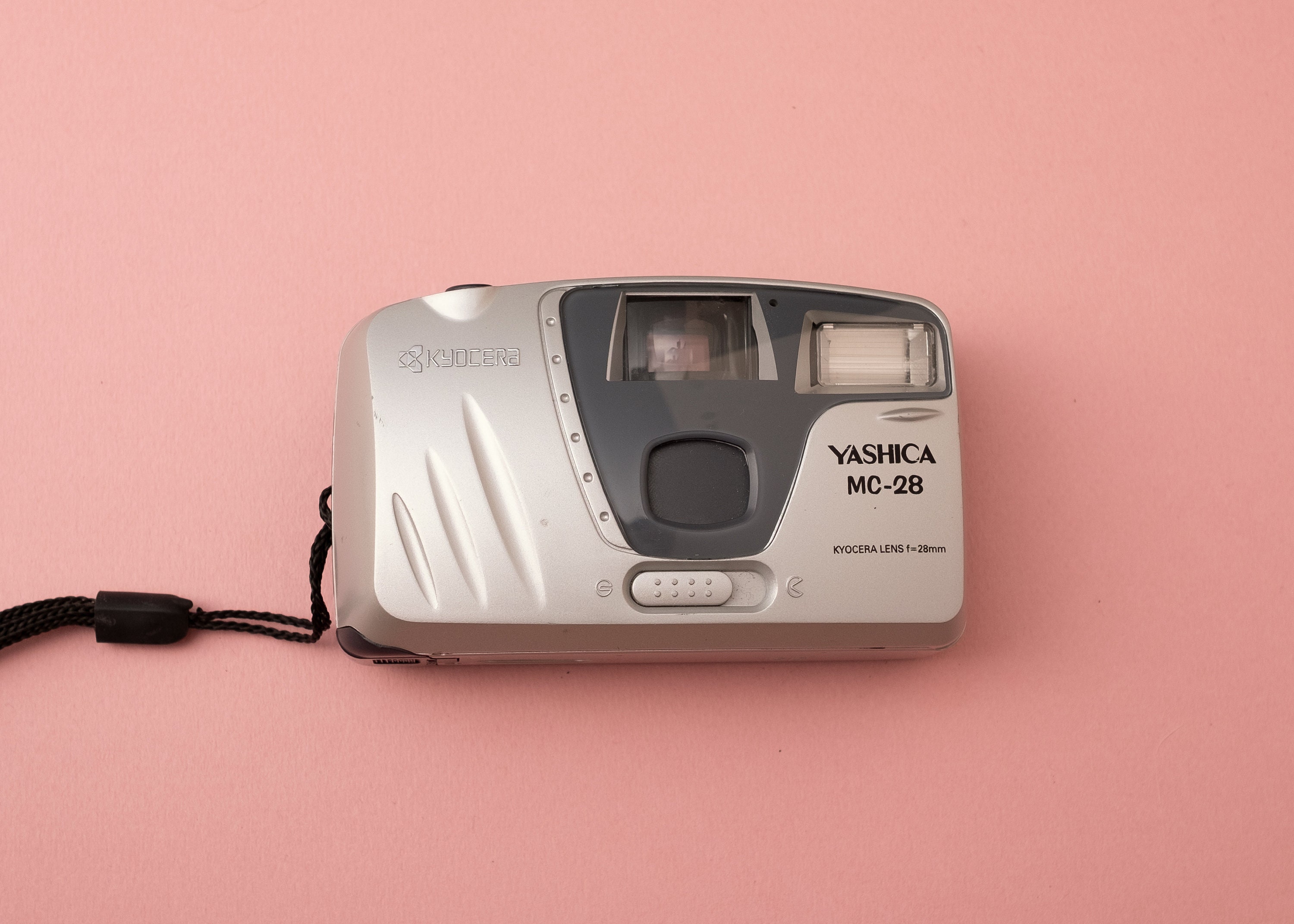 Yashica T2