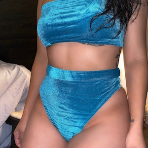 electric blue velvet 2 piece set, bikini, costumes, beachwear, swimwear, festival fashion, high waist bottom, bandeau top, rave fashion