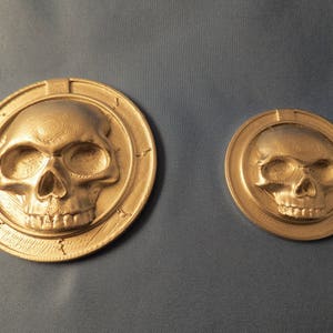 League of Legends Katarina, The Sinister Blade Skull Emblems for Belt and Collar 3D Printed for Cosplay & Costume