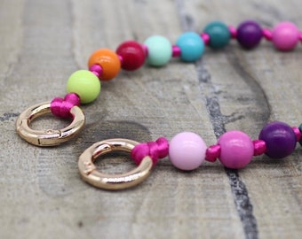 Kurze Handykette, Bunte Holzperlen 10 mm, geknotet ,versilberte oder vergoldete Karabiner, Geschenke für Frauen