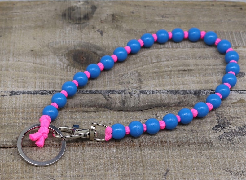 Schlüsselanhänger, Schlüsselkette, Schlüsselband, Holzperlen, Elastikband Neon pink, Farbauswahl Blau