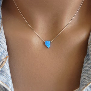 Collier Nevada, collier d'état du Nevada, pendentif opale du Nevada, collier carte, collier d'état en forme de Nevada, collier NV
