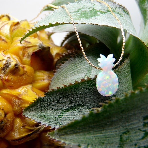 Pineapple necklace, Pineapple jewelry, Fruit necklace, Summer necklace, Beach necklace, Ananas Tropical necklace, Food necklace