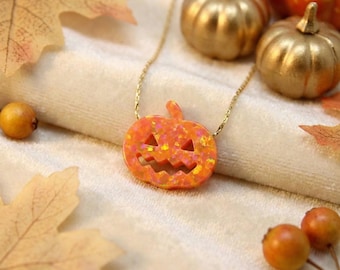 Pumpkin necklace, Halloween jewelry, Jack o Lantern, Autumn Necklace, Halloween party jewelry, Halloween necklace, Halloween gift
