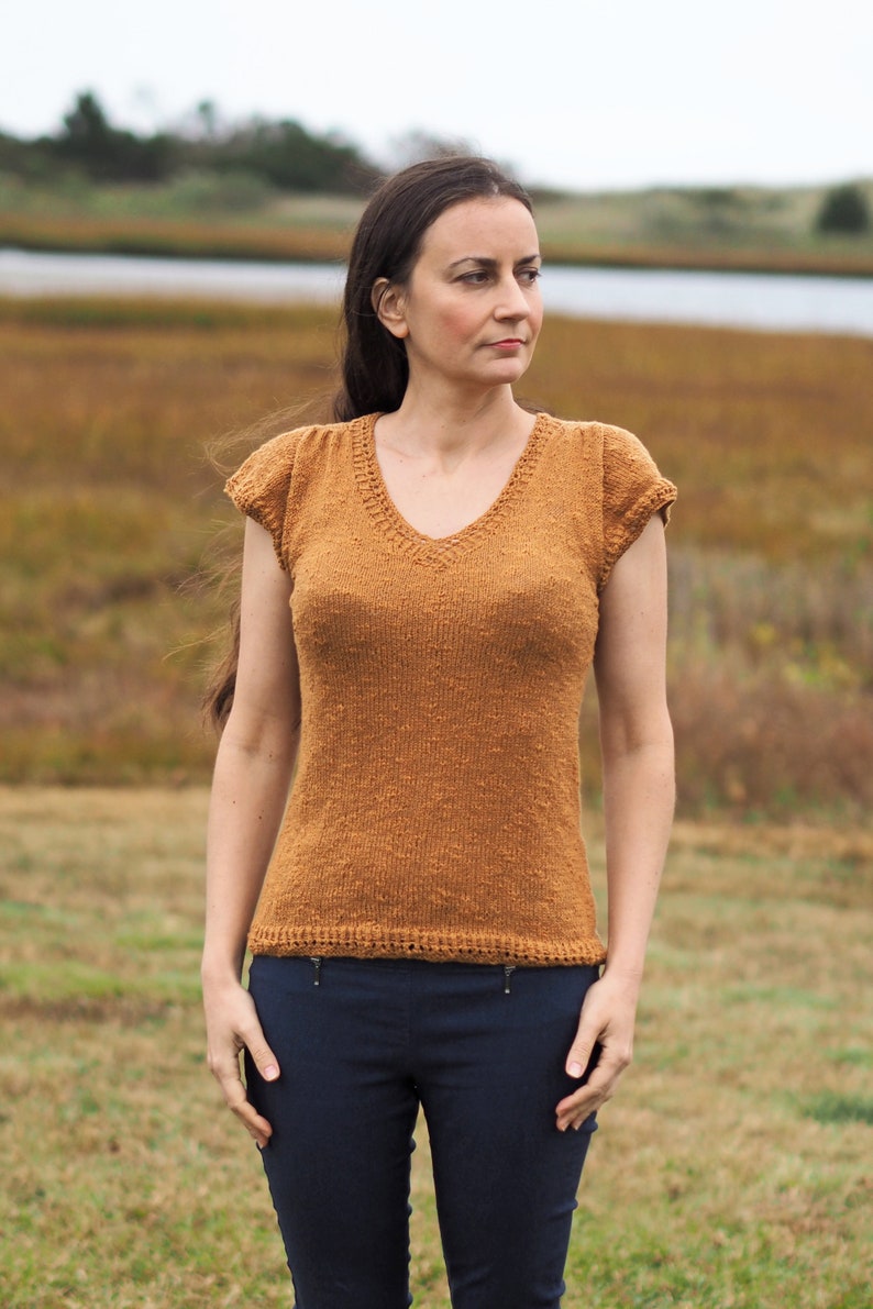 Napatree Tee Virginia Cotton Rayon Hand Knit Sweater Light Rust Brown Adult 36 91cm Chest image 1