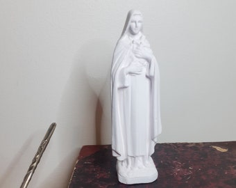 Plaster statue of the Holy Virgin, made in France, in Lourdes, pale pink matte patina, refurbished