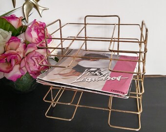 Vintage record holder for 45 rpm vinyls, in gold metal, record storage, magazine holder