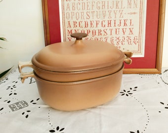 Le Creuset Cocotte et plat en Fonte émaillée marron  , Enzo Mari La Mama , numéro 25