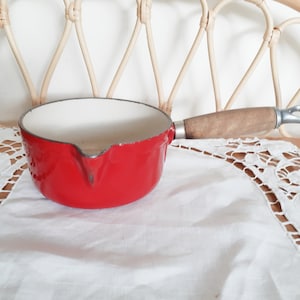 Casserole Cousances , 14 cm ,  en fonte , manche bois , années 40 , vintage français