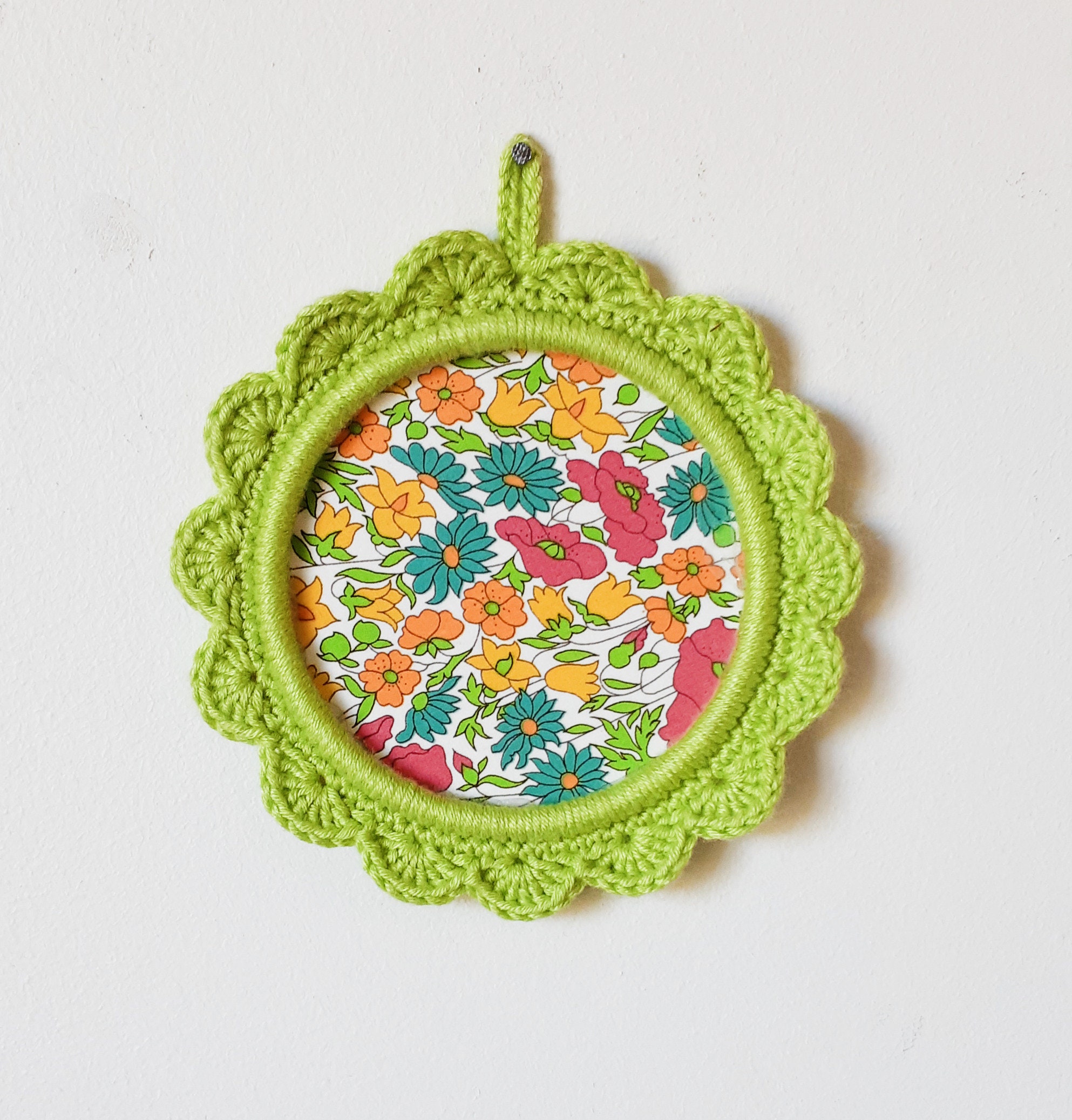 Cadre Rond Au Crochet Coloris Vert Prairie , Porte-Photo, Liberty d'anjo