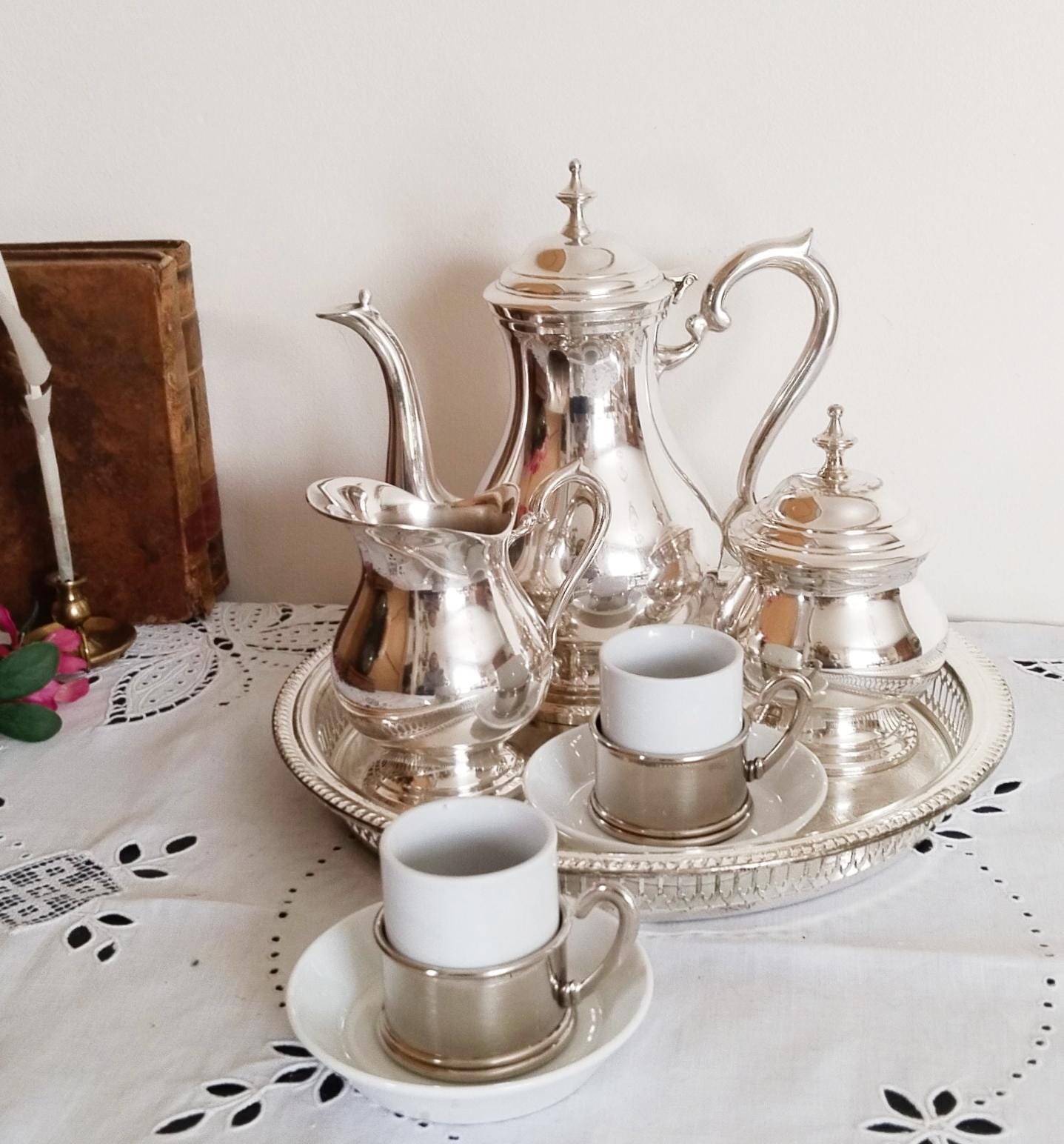 Théière Vintage Luxueux Dragon Totem Service à Thé Service à Thé Marocain Avec Tasses Assiette Exquise