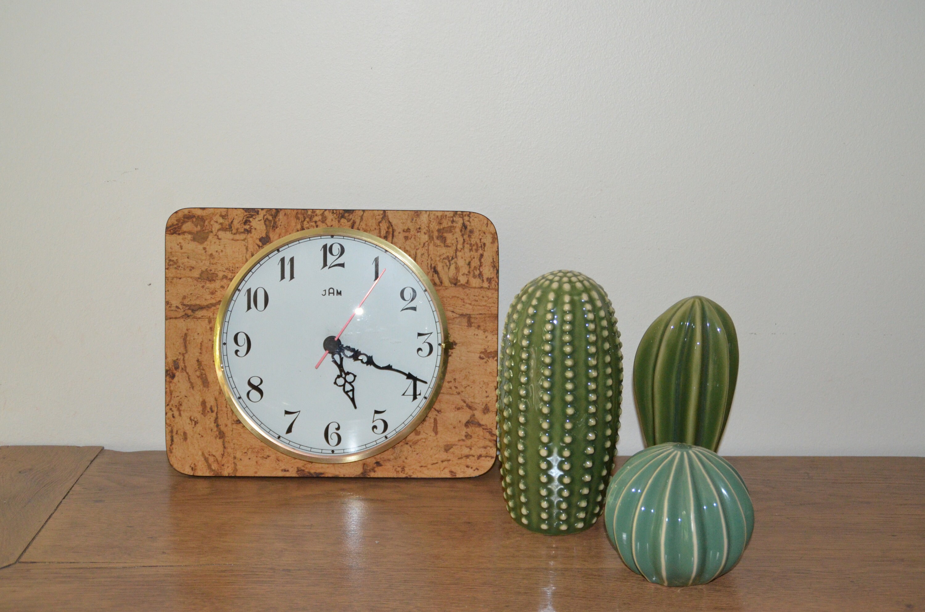 Pendule en Liège , Vintage , Années 50