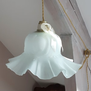 Tragbare Vintage-Lampe aus Milchglas, Vintage-Französisch