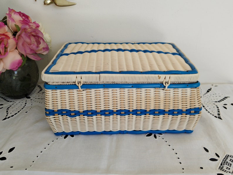 Sewing box, work box, scoubidou, blue, vintage image 5