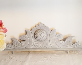 Fronton de porte, patiné  gris  , corniche, vintage , shabby chic