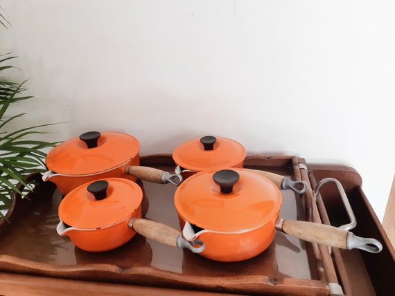 Le Creuset Made in France - Casserole No. 32, and a cooking - Catawiki
